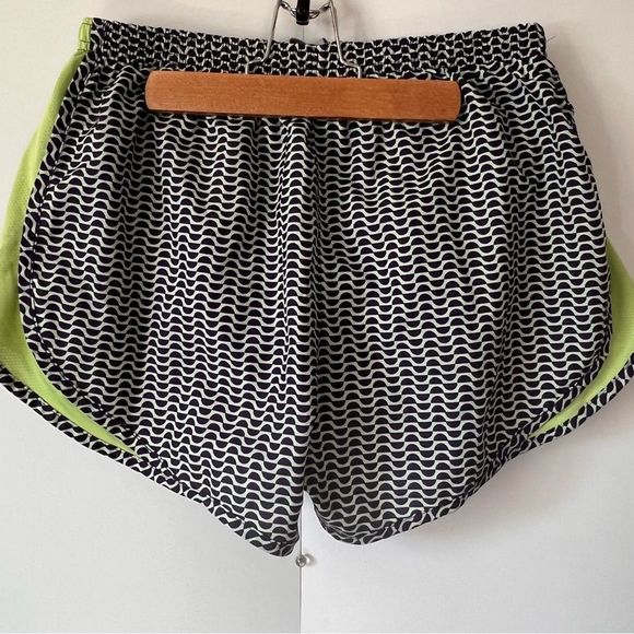 Nike Dri Fit Athletic Shorts Purple/Lime Green Shorts Size M - Picture 2 of 6